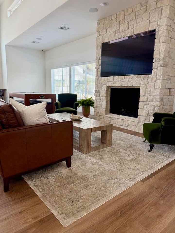 5A - 2068 Millennium Way - Photo 3 of 29