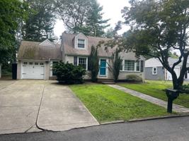 featured image of 25 Chase Dr