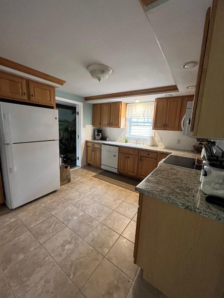 25 Chase Dr - Photo 6 of 11