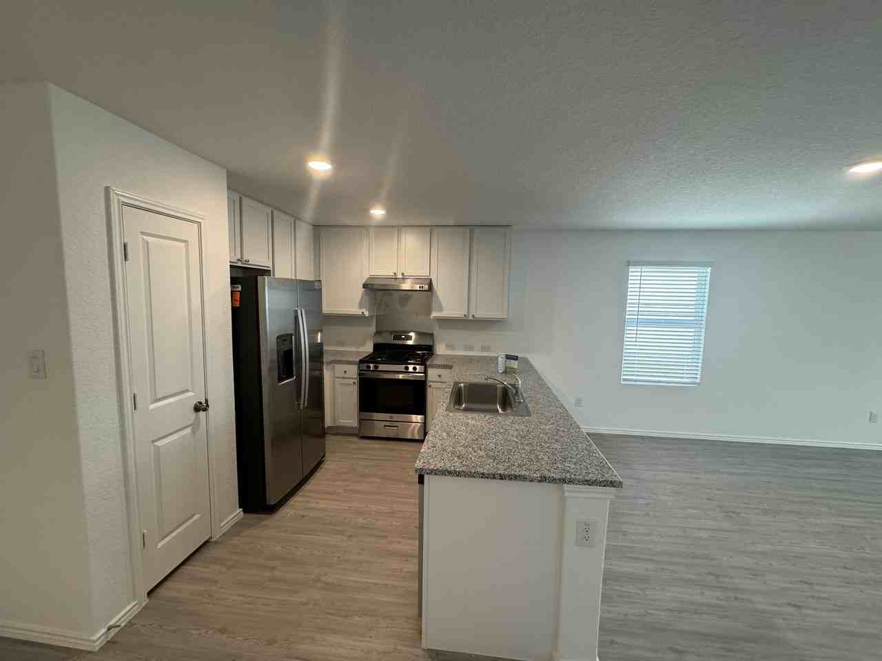 FM1101 & Windflower - Photo 4 of 15