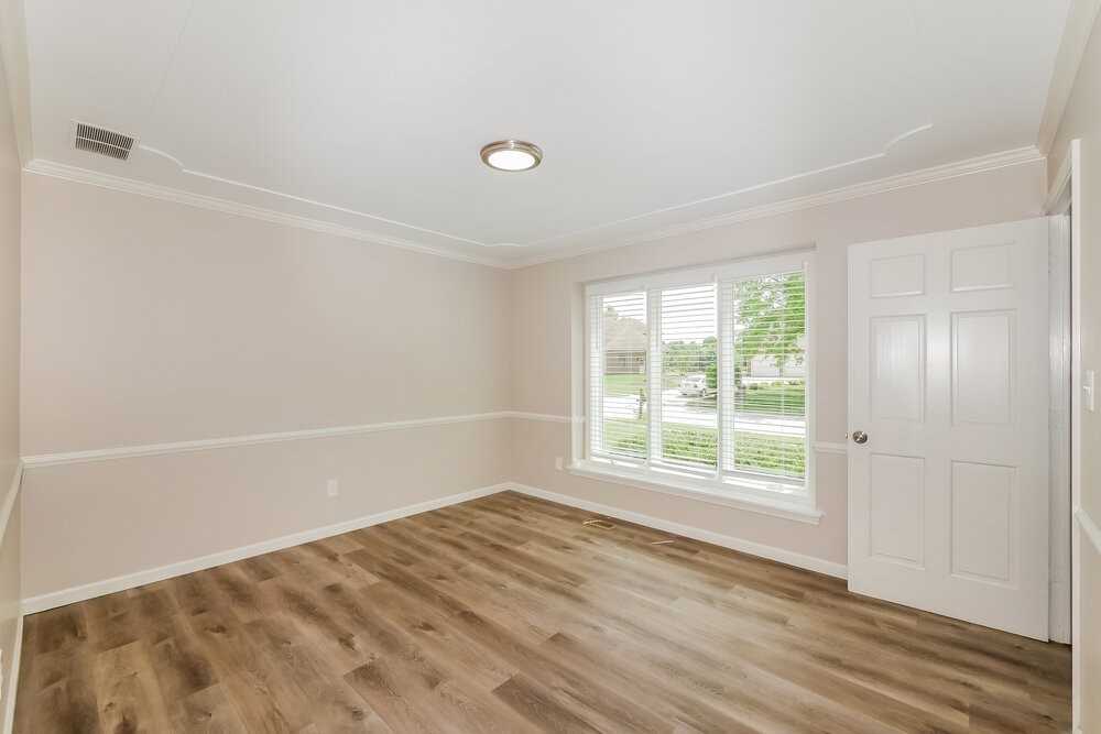 100 Abbey Rd - Photo 7 of 17