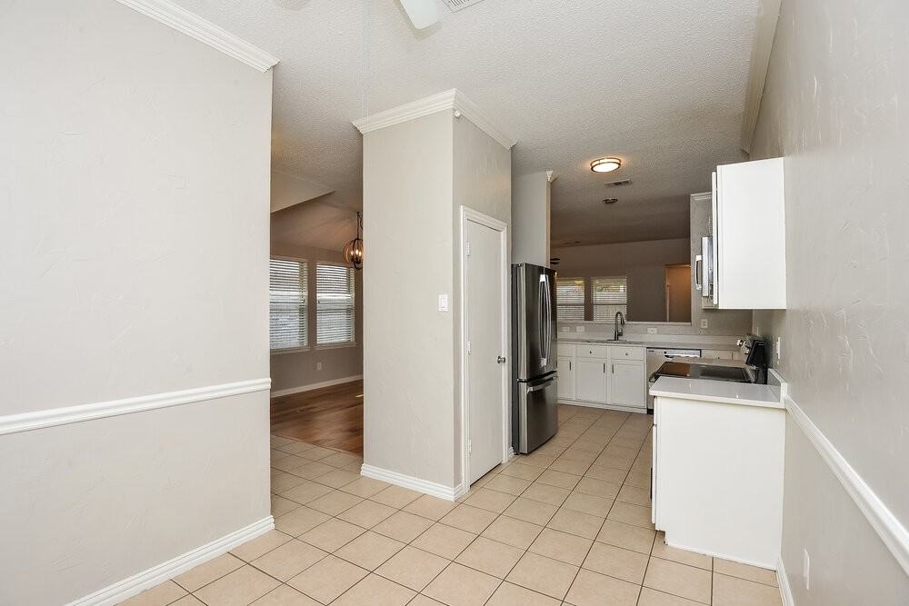 3612 Diamond Ranch Rd - Photo 6 of 16