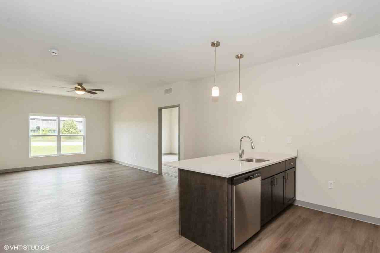 Parkway West Apartments - Photo 7 of 16