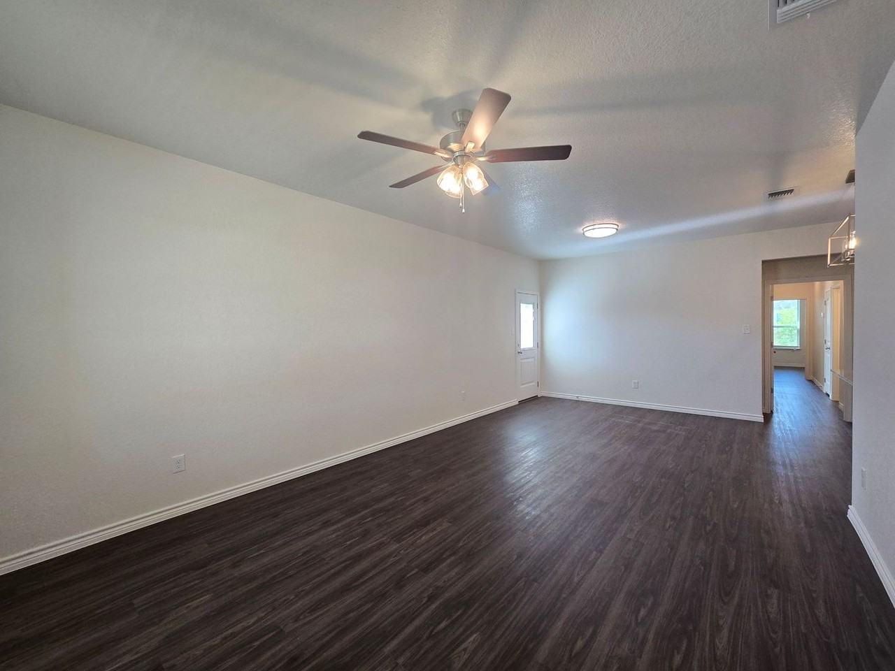 5401 Rose Garden Loop - Photo 3 of 26