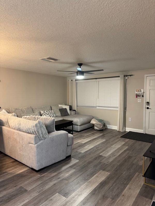 530 2nd Ave Ne - Photo 3 of 3