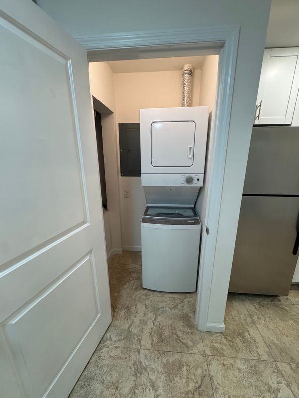 1202 La Brad Ln - Photo 4 of 7