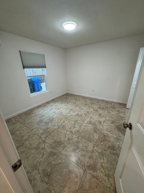1202 La Brad Ln - Photo 6 of 7