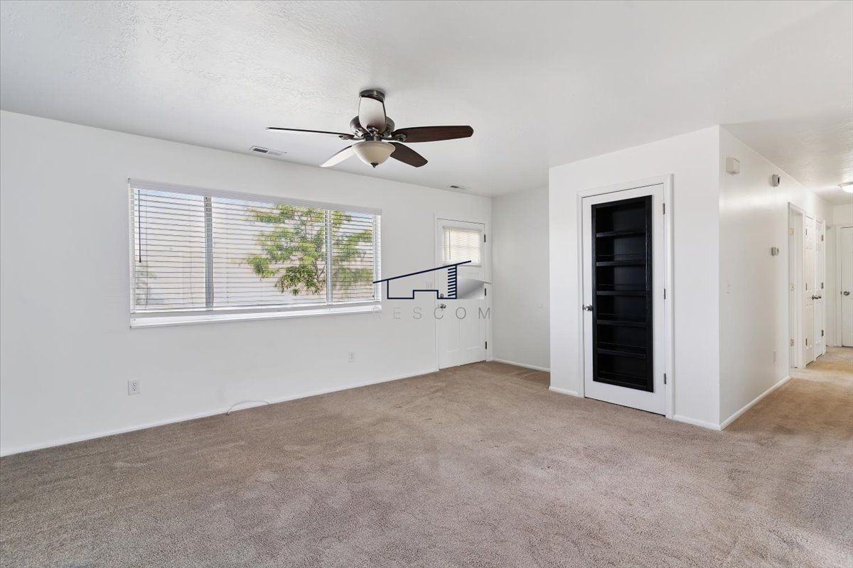 772 N 800 W - Photo 2 of 23