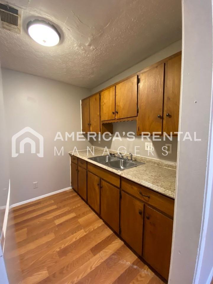2179 Upper Wetumpka Rd - Photo 6 of 17