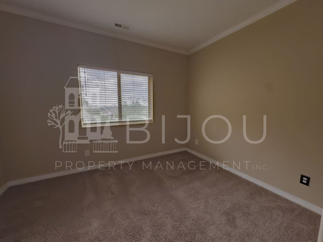 1695 Little Bear Creek Pt #304 - Photo 6 of 26