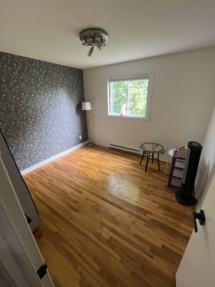 169 Avenue de Georgia Crescent - Photo 2 of 11