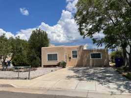 featured image of 2734 Graceland Dr Ne