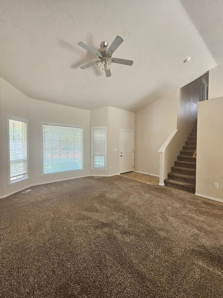3714 N Buckstone Ave - Photo 5 of 14