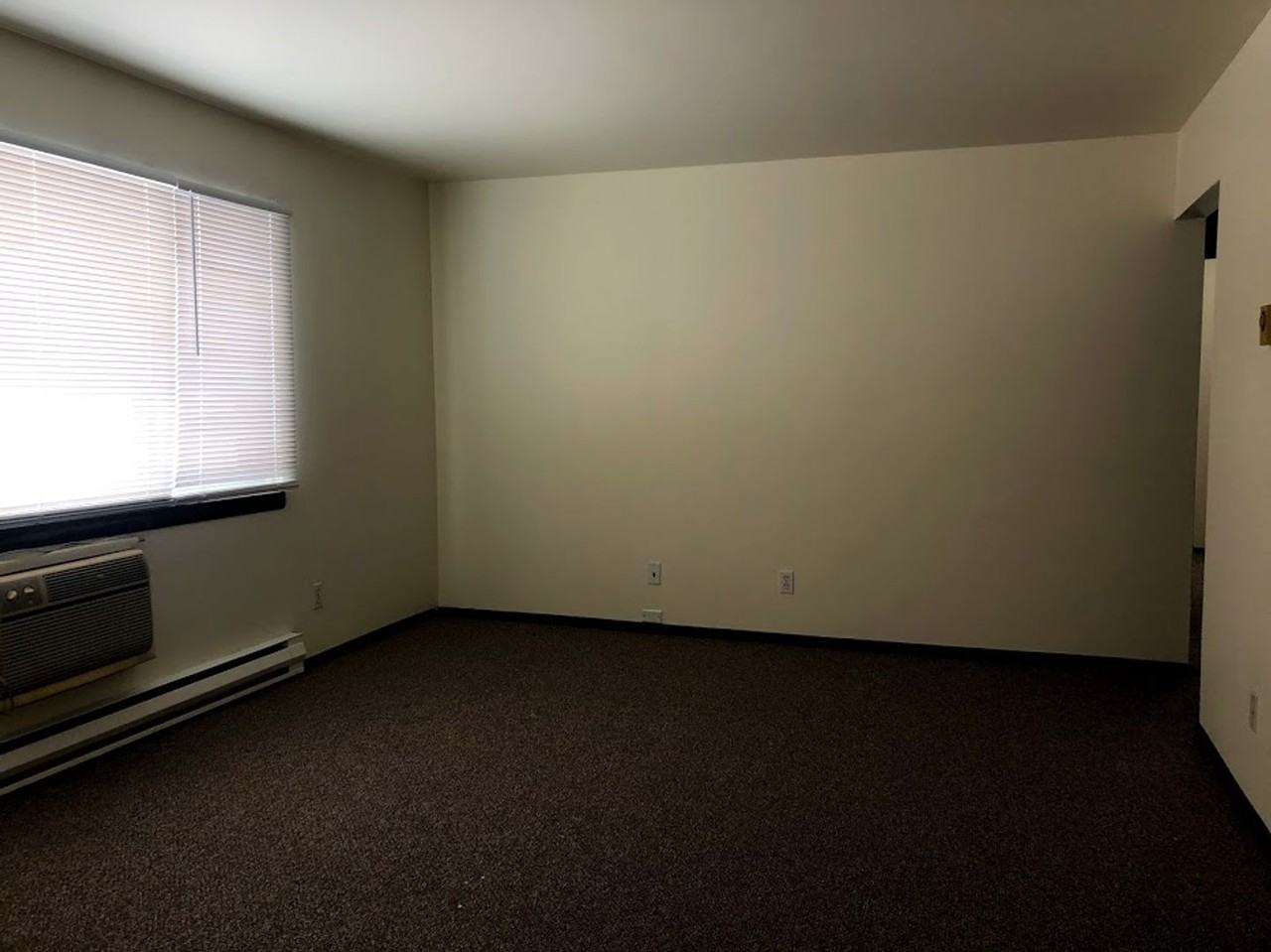 Marathon - 2096 Lilly Street - Photo 3 of 8