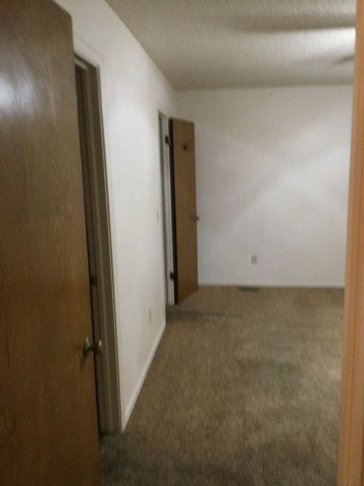 7127 Nw 115th St - Photo 6 of 11