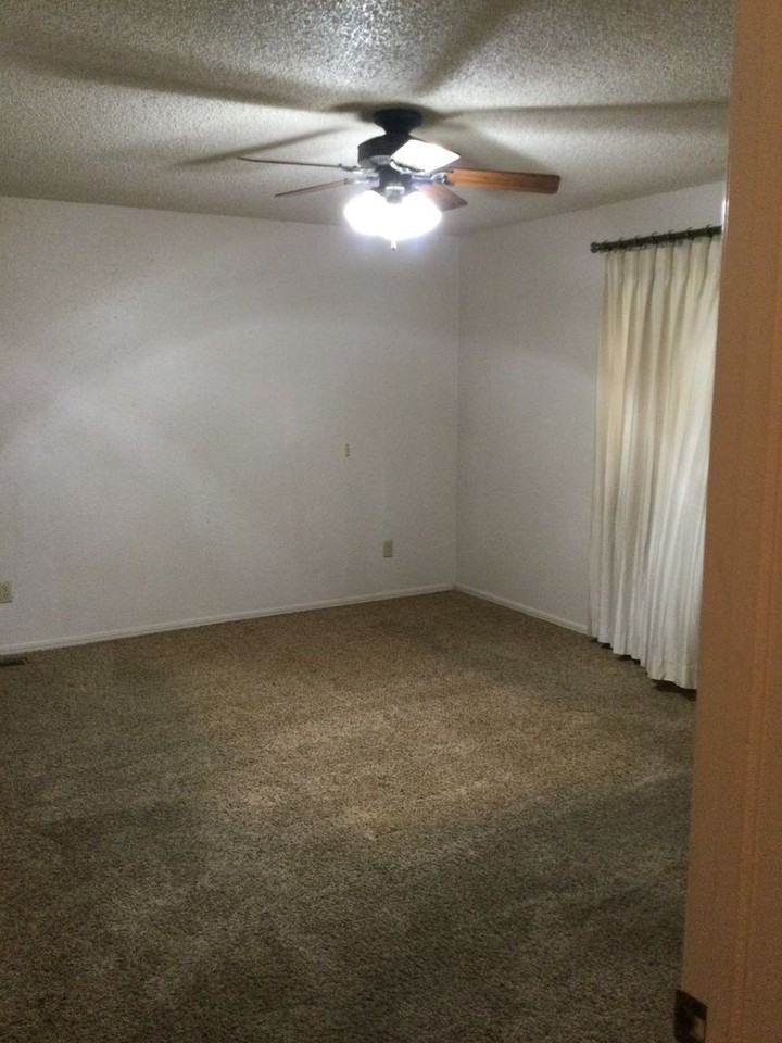 7127 Nw 115th St - Photo 7 of 11