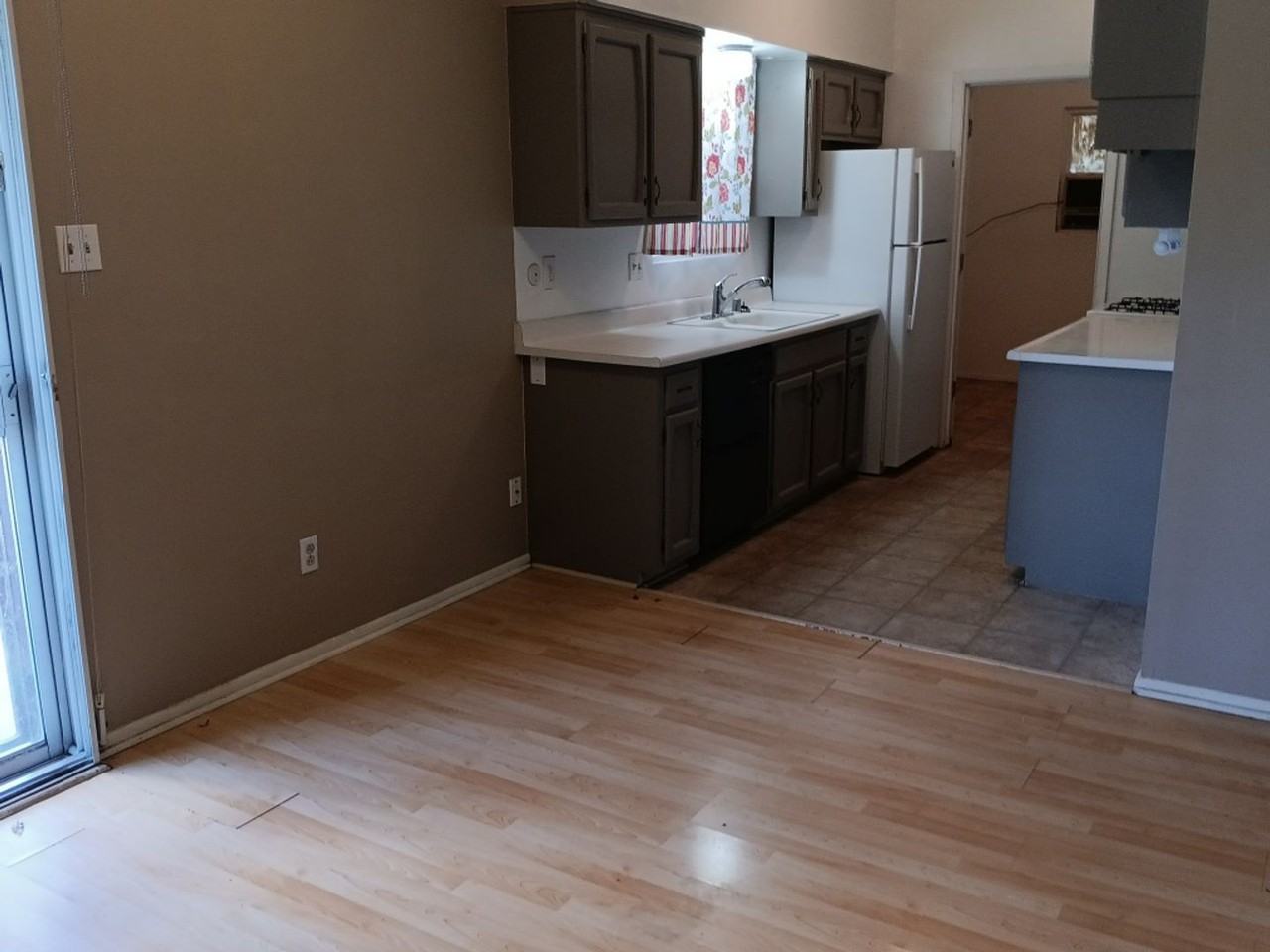 6308 Jo Ann Pl Ne - Photo 4 of 13