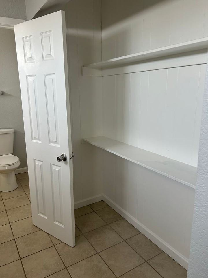 12430 Lancaster Rd - Photo 4 of 19