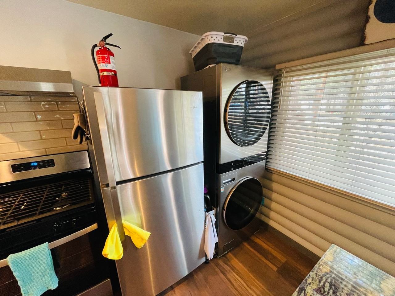 2224 Helen Ave #A - Photo 5 of 15