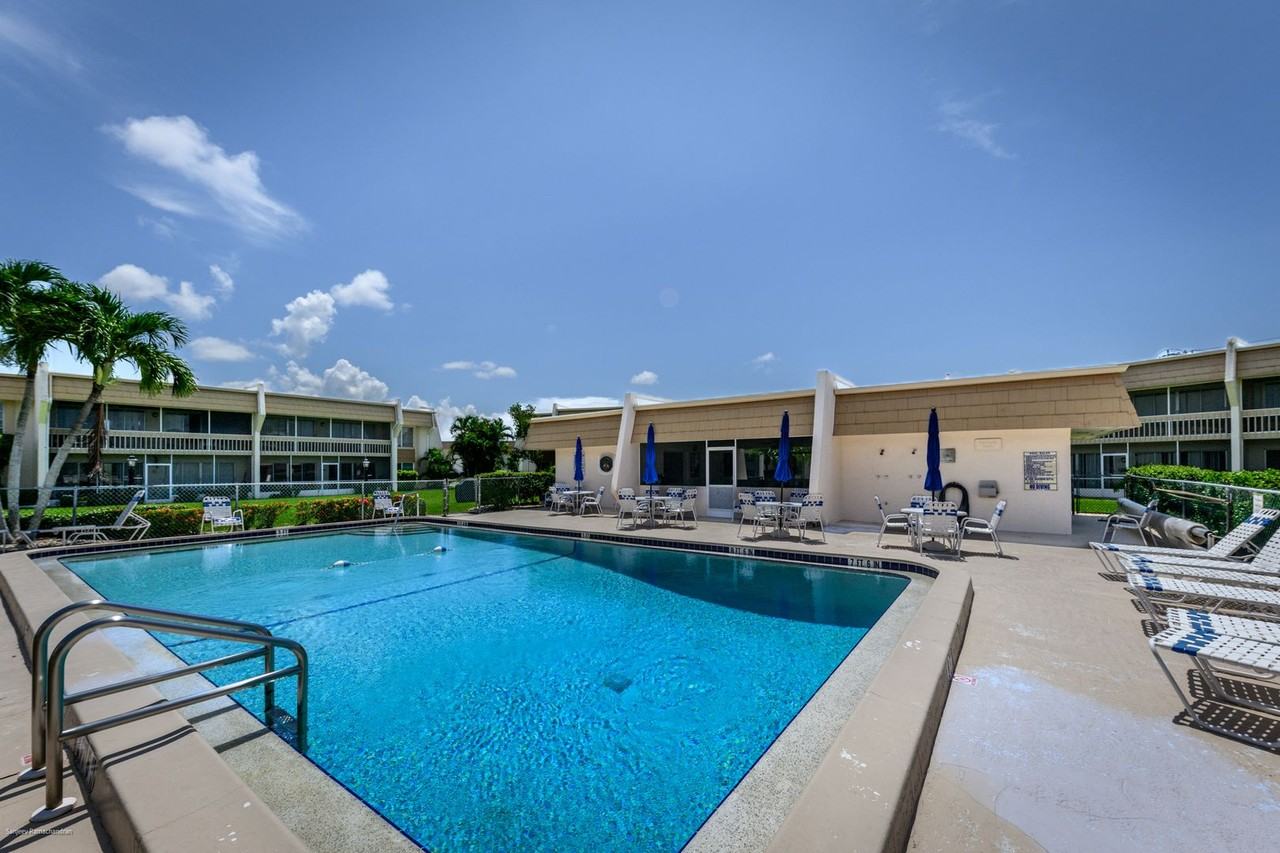 1080 Bal Harbor Blvd #3C - Photo 3 of 36