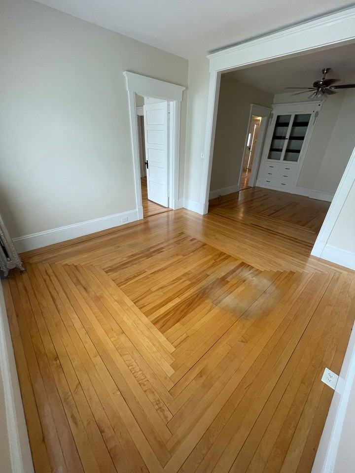 Gresley Residence - Photo 6 of 15