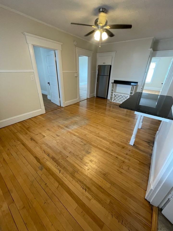 Gresley Residence - Photo 7 of 15