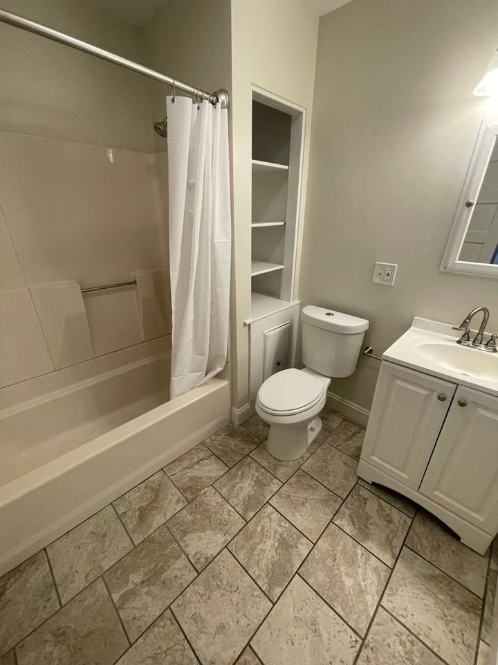 Gresley Residence - Photo 7 of 8