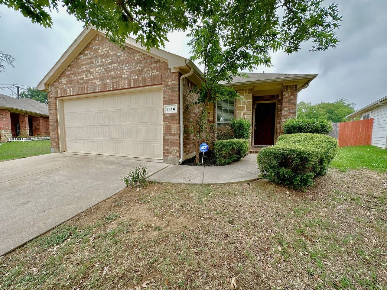 1174 Kielder Cir - Photo 2 of 27
