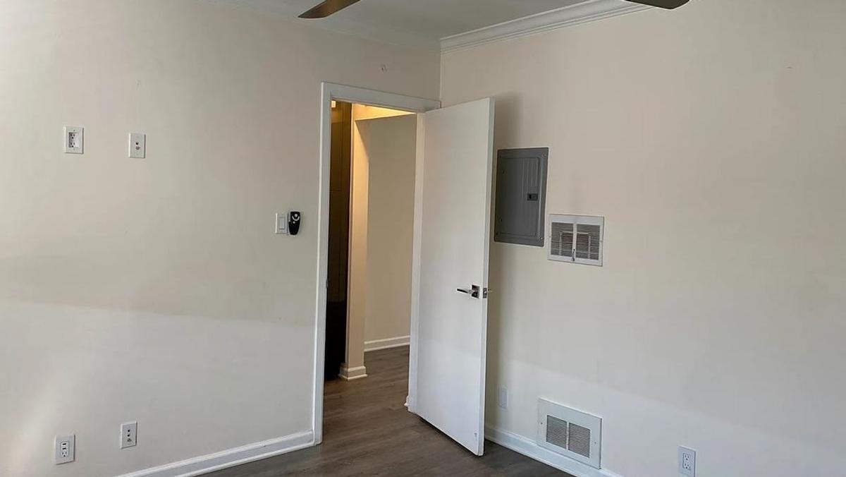 1521 17th St - Photo 6 of 10