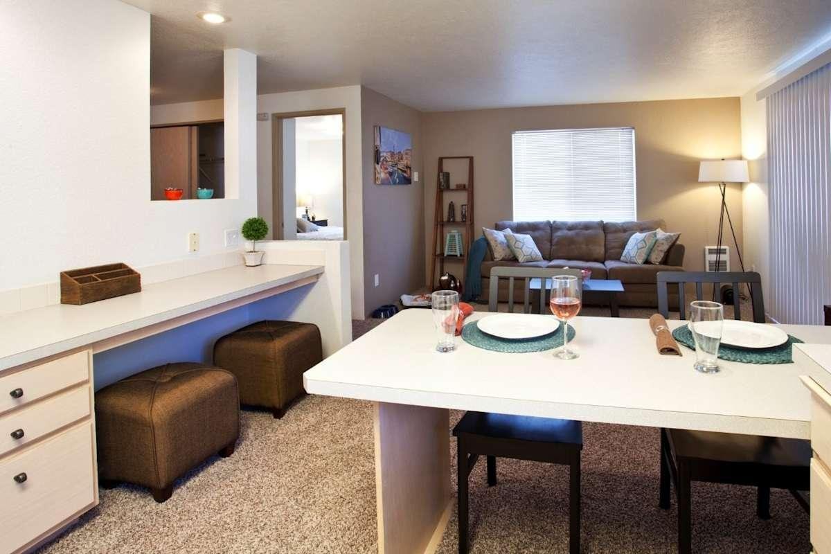 12623 E Broadway Ave