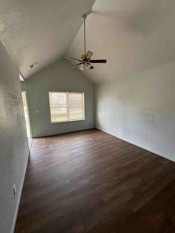 7037 Indiana Ave - Photo 6 of 6