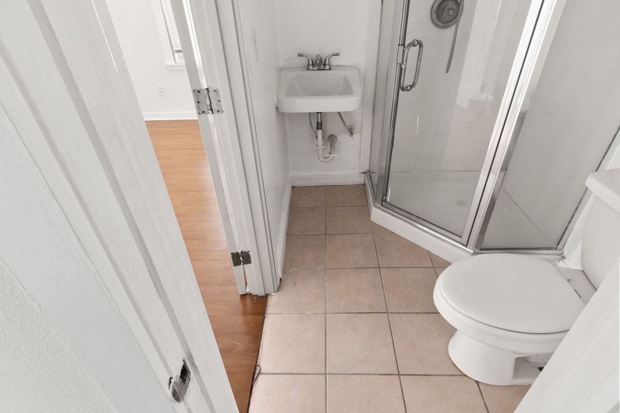 1285 77th Ave - Photo 6 of 7