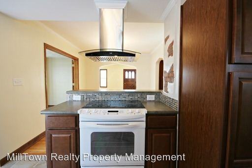 3011 24th Ave - Photo 3 of 24