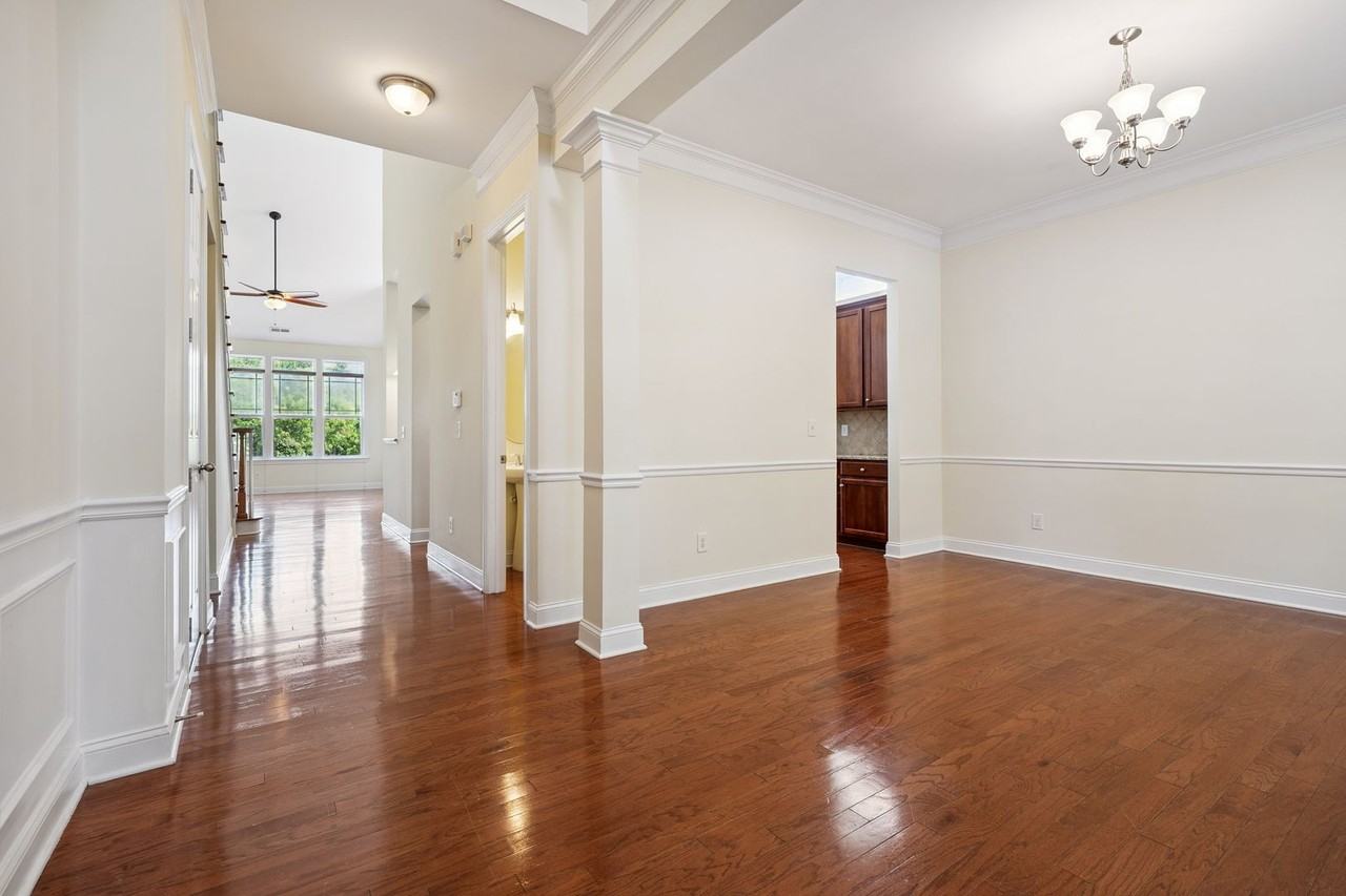 2403 Teermark Ln - Photo 7 of 26