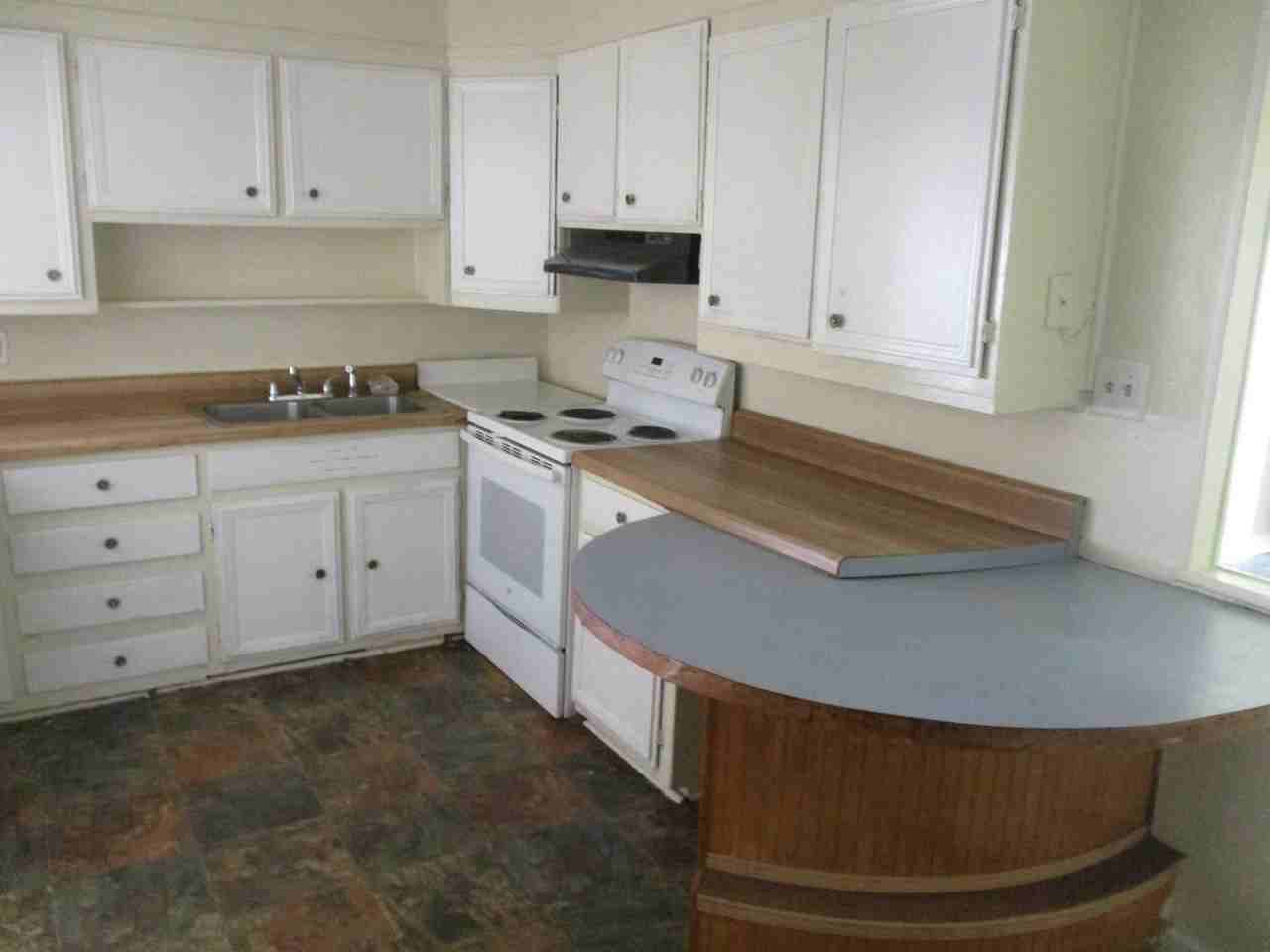 2306 Jewel St - Photo 2 of 6