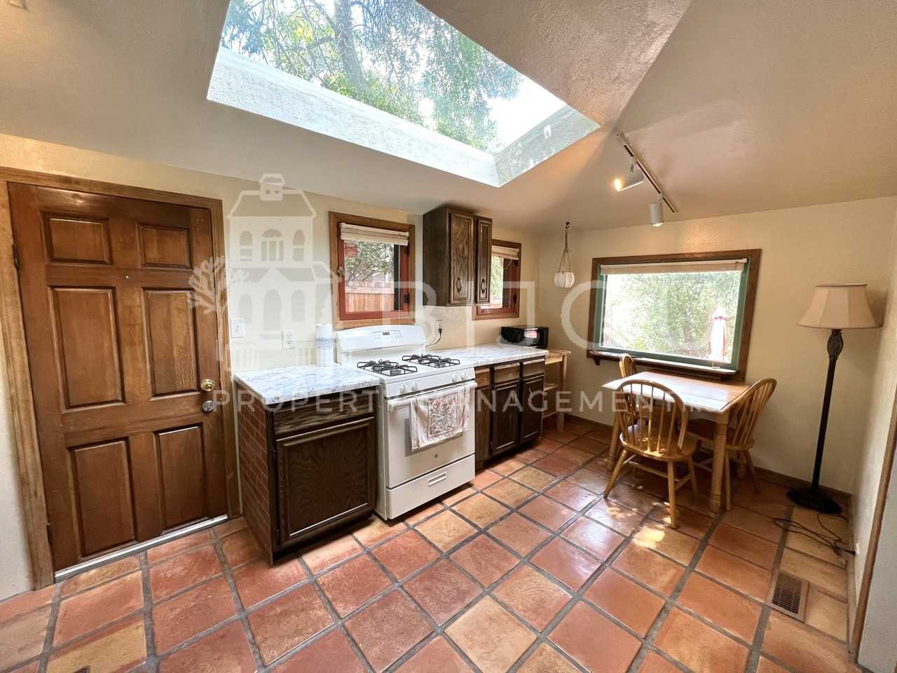 68 Waltham Ave - Photo 7 of 16