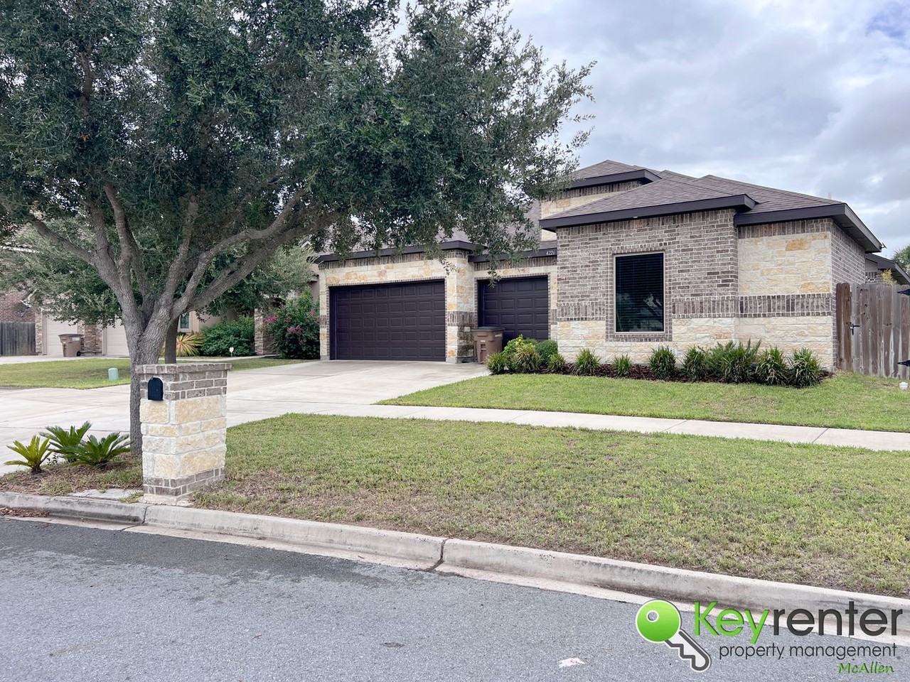 4226 Stillwater Cv - Photo 6 of 50