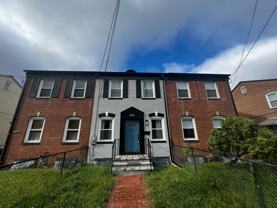 6018 Eastern Ave Ne - Photo 1 of 1