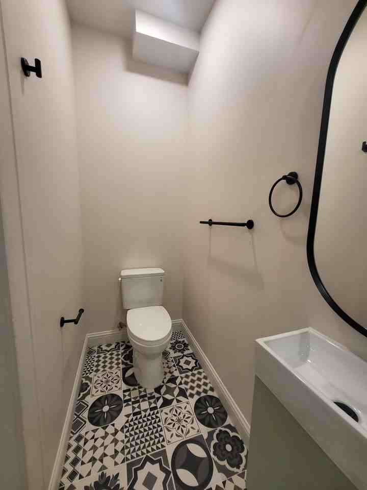 1026 Pine Street - Photo 3 of 17