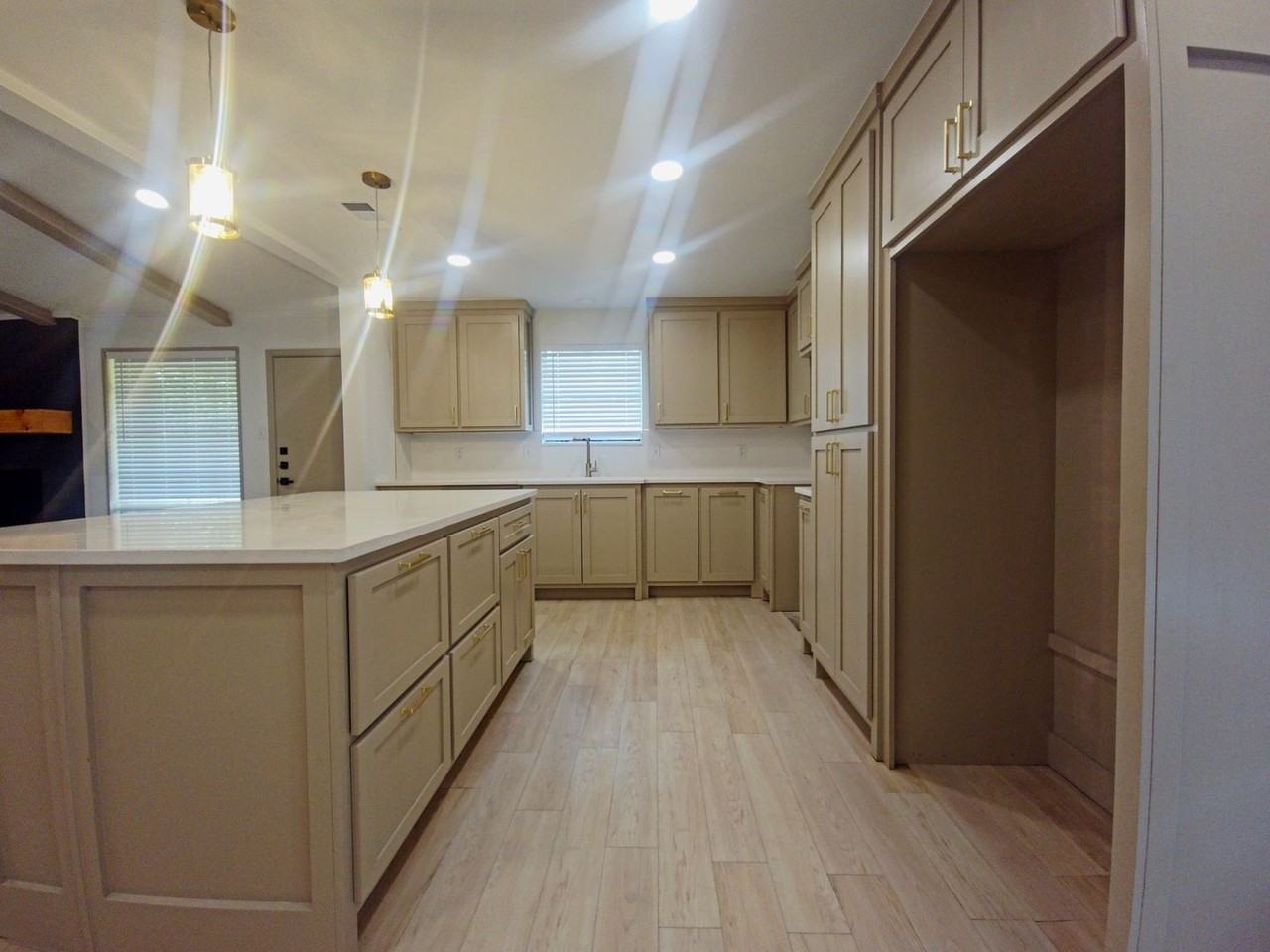 3607 85th St - Photo 6 of 16