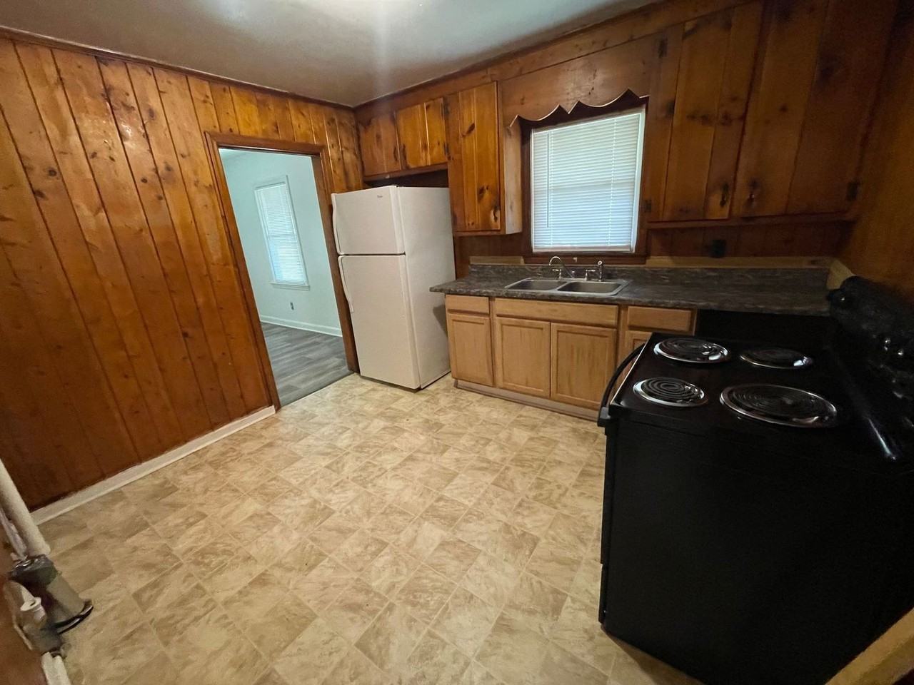 807 Memory Ln - Photo 6 of 18