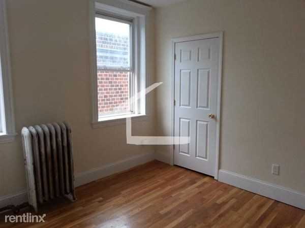 62 Egmont St - Photo 2 of 5