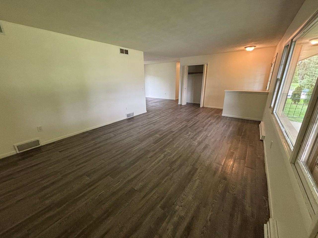 5305 Carnation Way - Photo 3 of 29