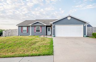 featured image of 2517 Elm Creek Dr