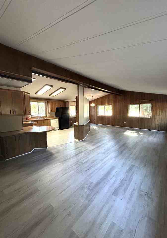 3504 181st Pl Ne - Photo 3 of 19