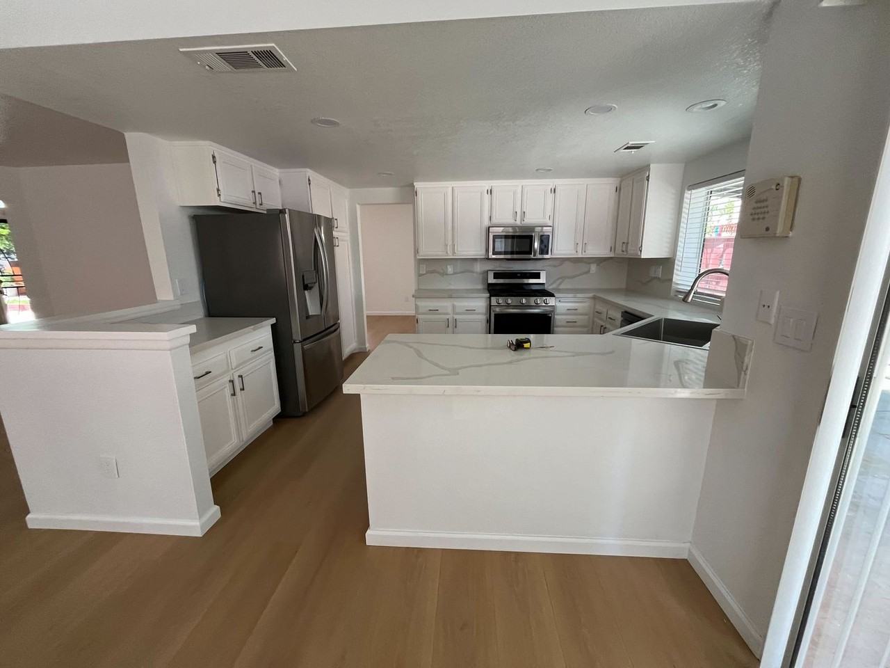 1046 Saint Raphael Dr - Photo 2 of 13