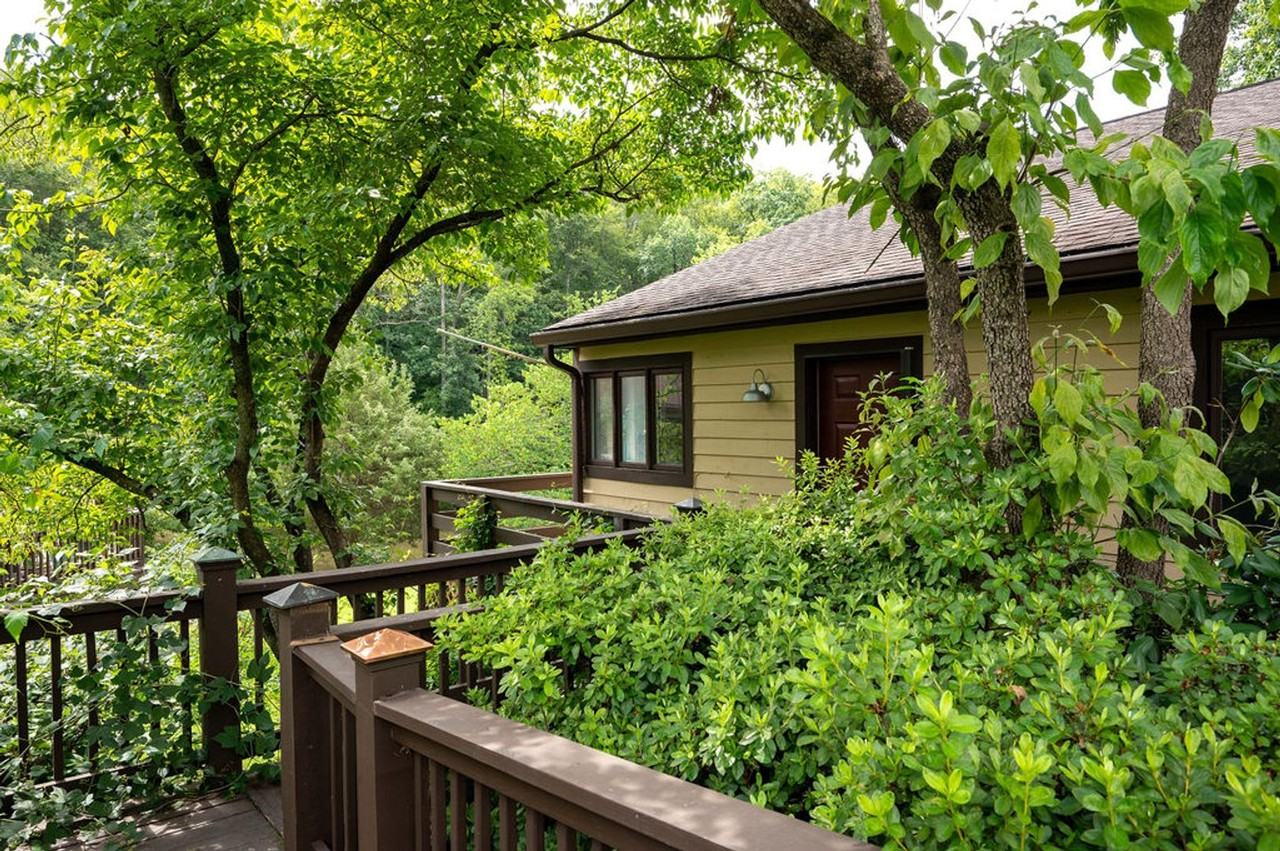 1285 Branchlands Dr - Photo 2 of 25