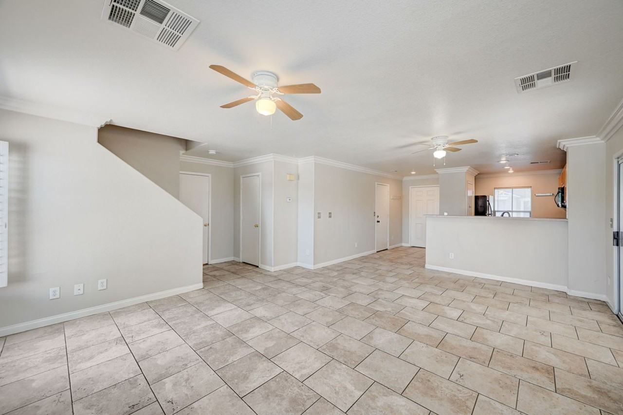 1144 Black Cherry Street - Photo 6 of 33