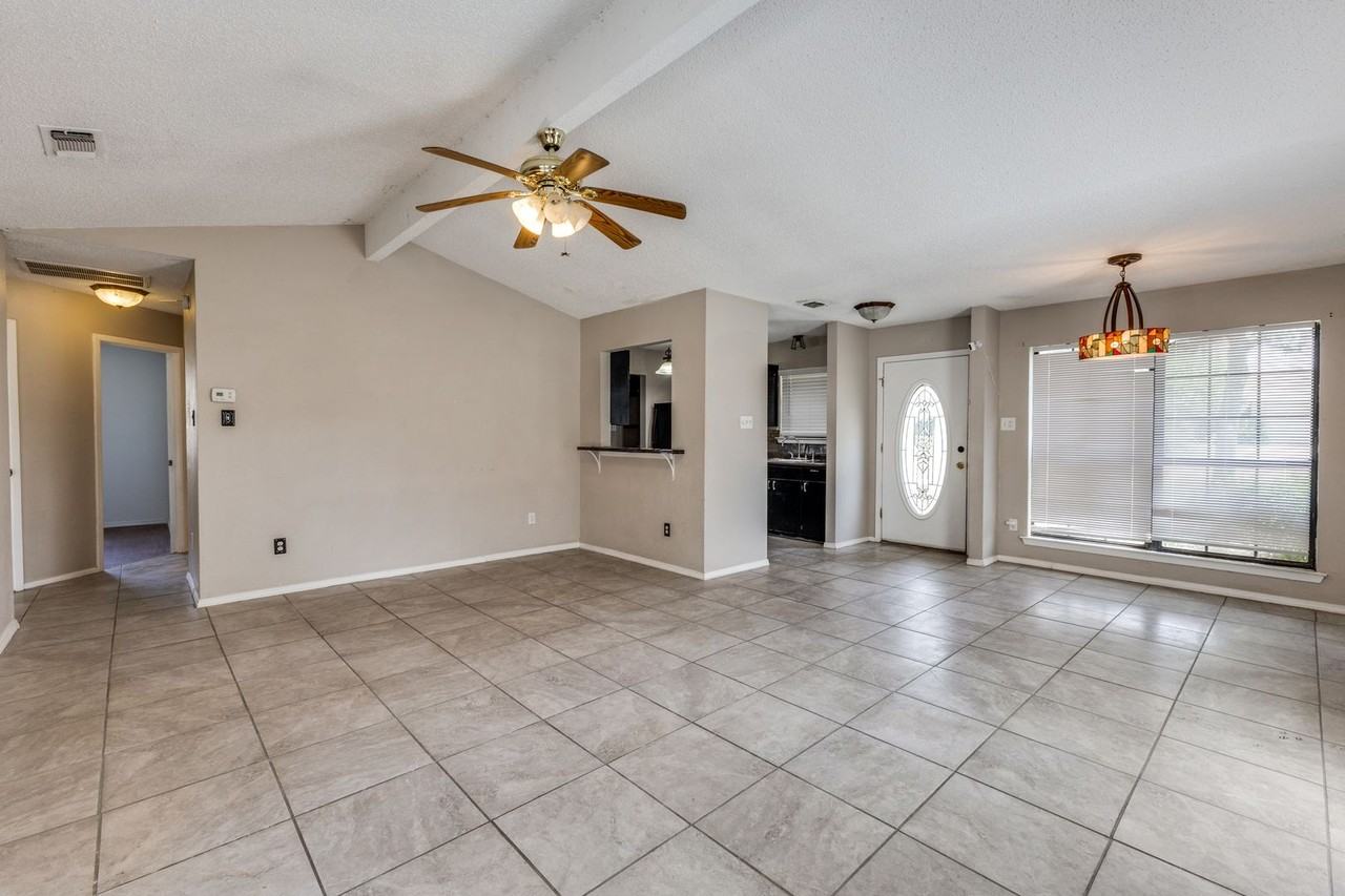 8602 Skyview - Photo 6 of 25