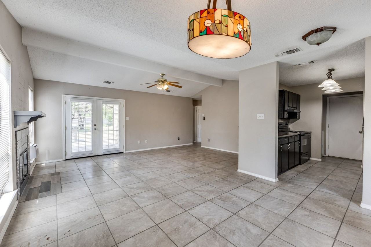 8602 Skyview - Photo 7 of 25